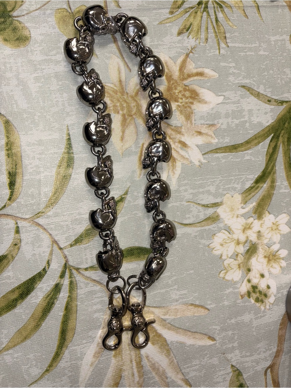 Skull wallet chain